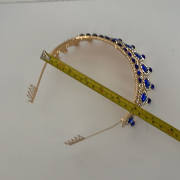 BIEMBI Hair Jewelry Crown Tiaras for Women - Picture 9 of 9